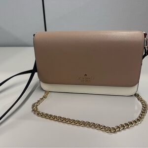 Kate Spade Neutral Crossbody Chain Bag
/ Like New